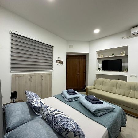 Studio Apartment In Old Town- With Parking Mostar Kültér fotó